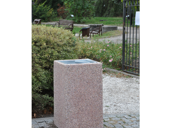 Abfallbehälter aus Beton id. 146 – 80cm - breite: 45x45cm