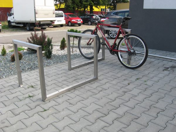Anlehnbügel Fahrradständer SNAKE III - montagemethode: an den Boden aufgeschraubt; 6 Schrauben Ø