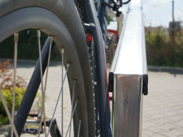 Anlehnbügel Fahrradständer UG-5 Gummi - Profil des Ständers: 50x50x2mm