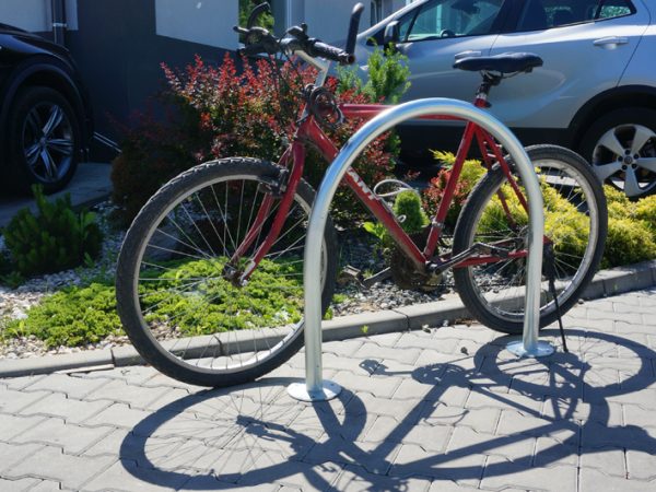 Fahrrad-Anlehnbügel – U kleiner Bogen | verzinkter oder rostträger Stahl | Ø 48,3 mm | zum