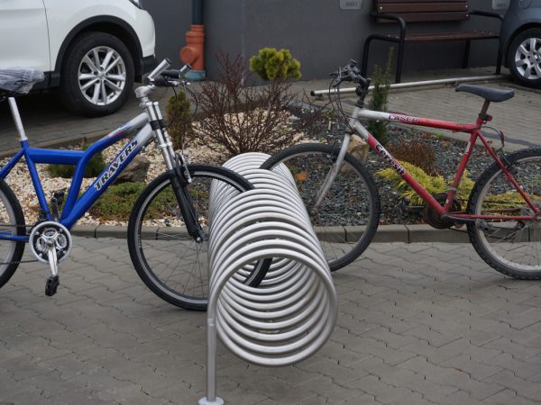 Fahrradständer/Spiralparker – Spirale Typ B-1, wahlweise zum Aufdübeln oder Einbetonieren -