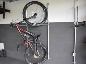 Fahrradaufhänger SIGMA 1 PREMIUM für E-Bikes | MTB bis 3,15″ - Tiefe des Aufhängers: 50 cm