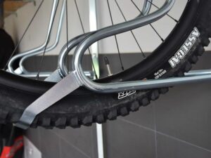 Fahrradaufhänger SIGMA 1 PREMIUM für E-Bikes | MTB bis 3,15″ - Material: verzinkter Stahl
